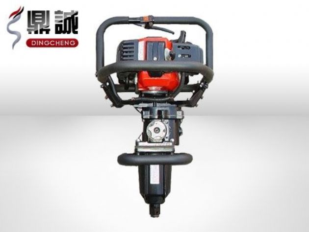 點擊查看詳細信息<br>標題：便攜式內燃扳手 閱讀次數：4172